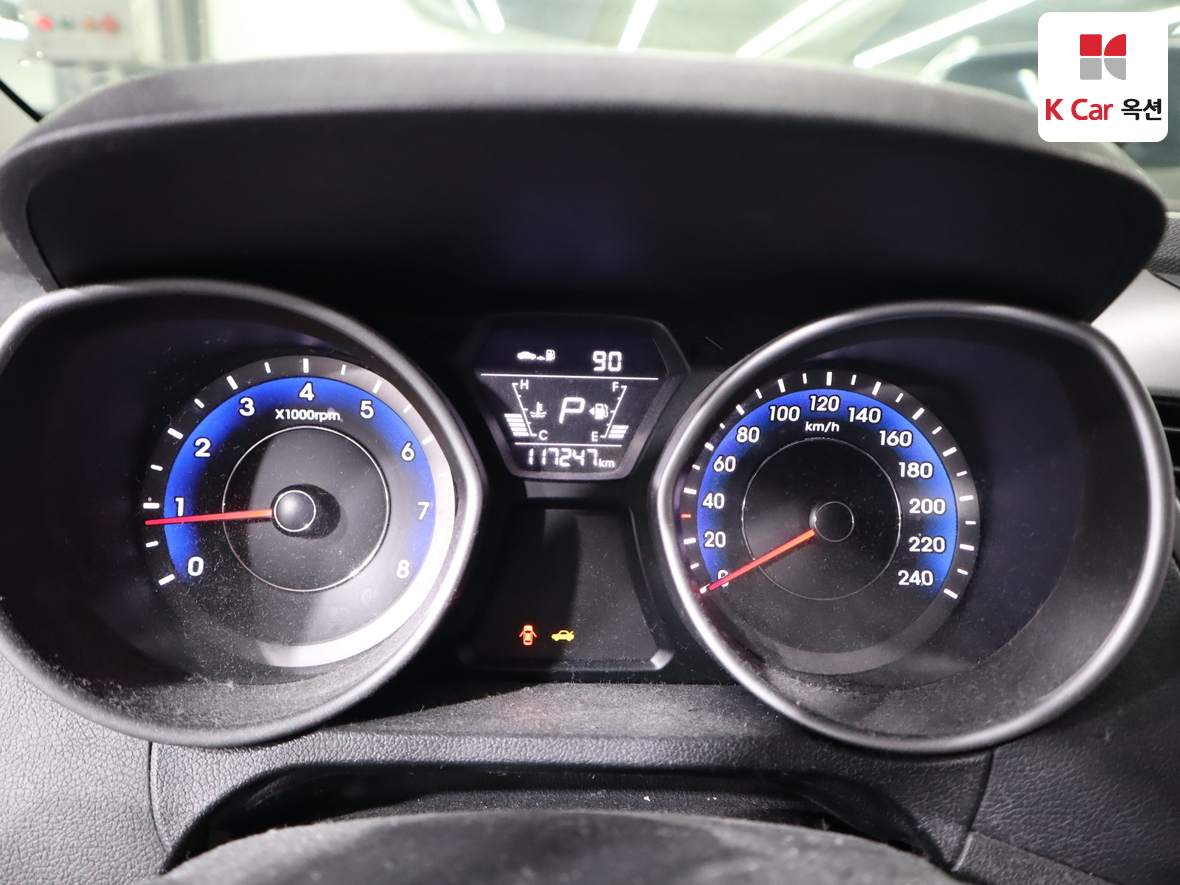 Hyundai Elantra 2014 - Image 5