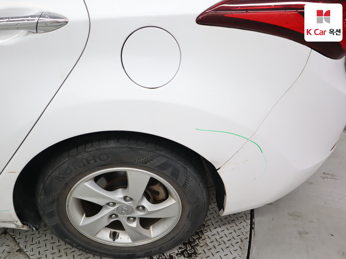 Hyundai Elantra 2014 - Image 38