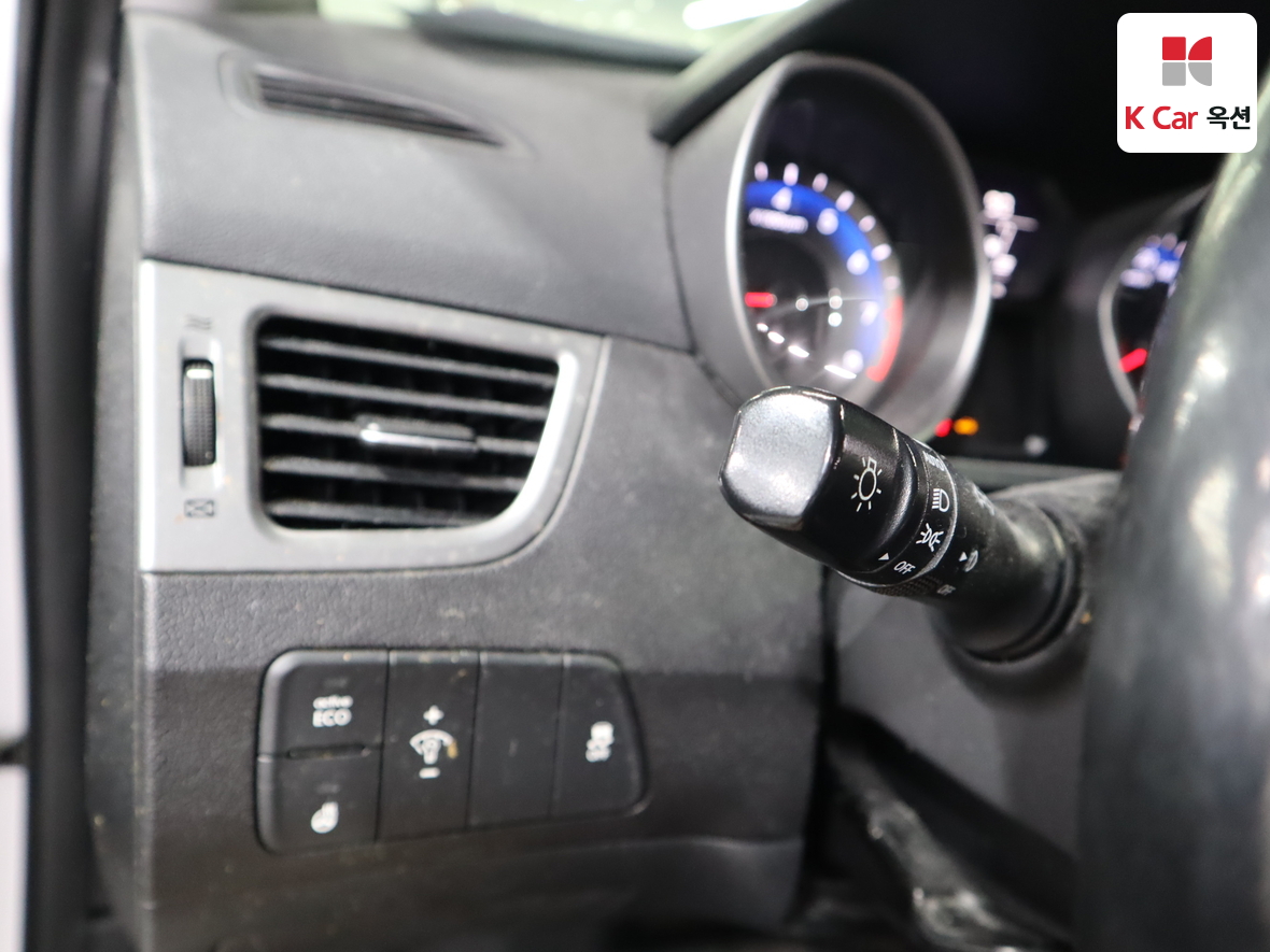 Hyundai Elantra 2014 - Image 9