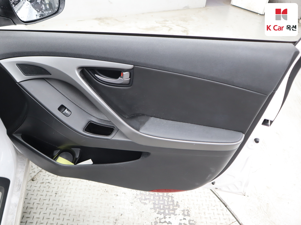 Hyundai Elantra 2014 - Image 26