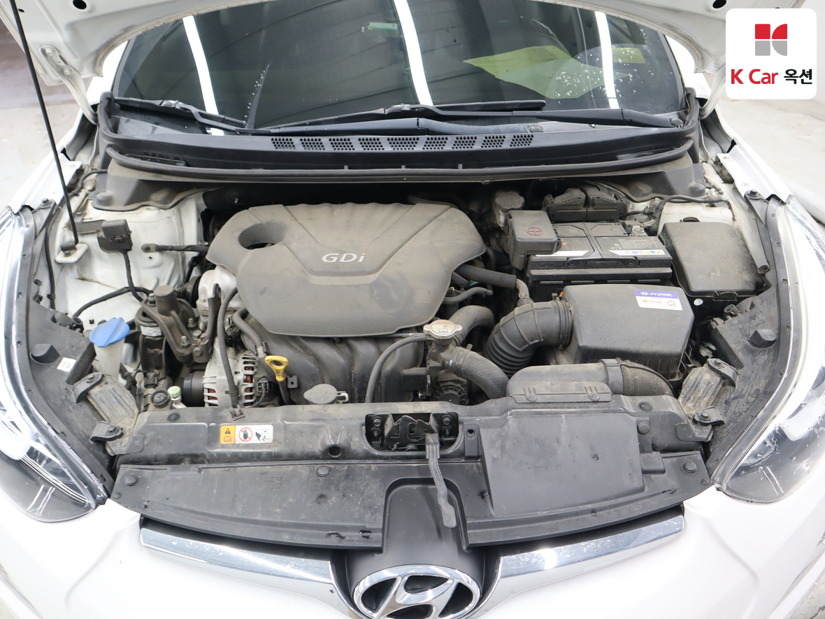 Hyundai Elantra 2014 - Image 30