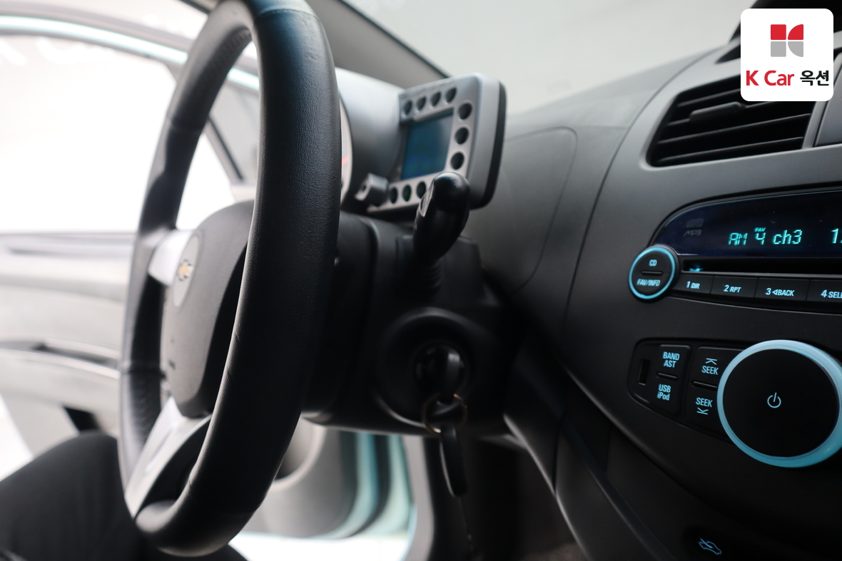 جنرال موتورز كوريا سبارك 2012 - صورة 11