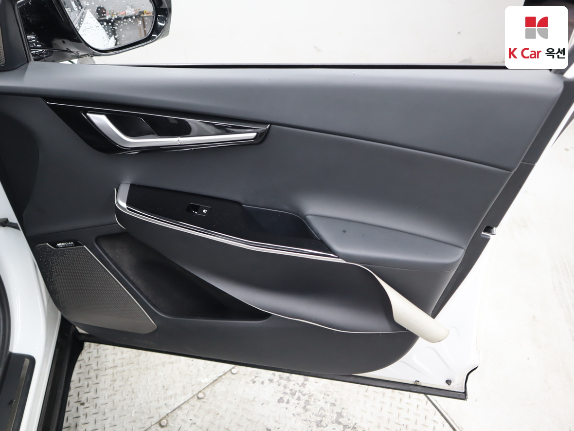 Kia EV6 2022 - Image 31