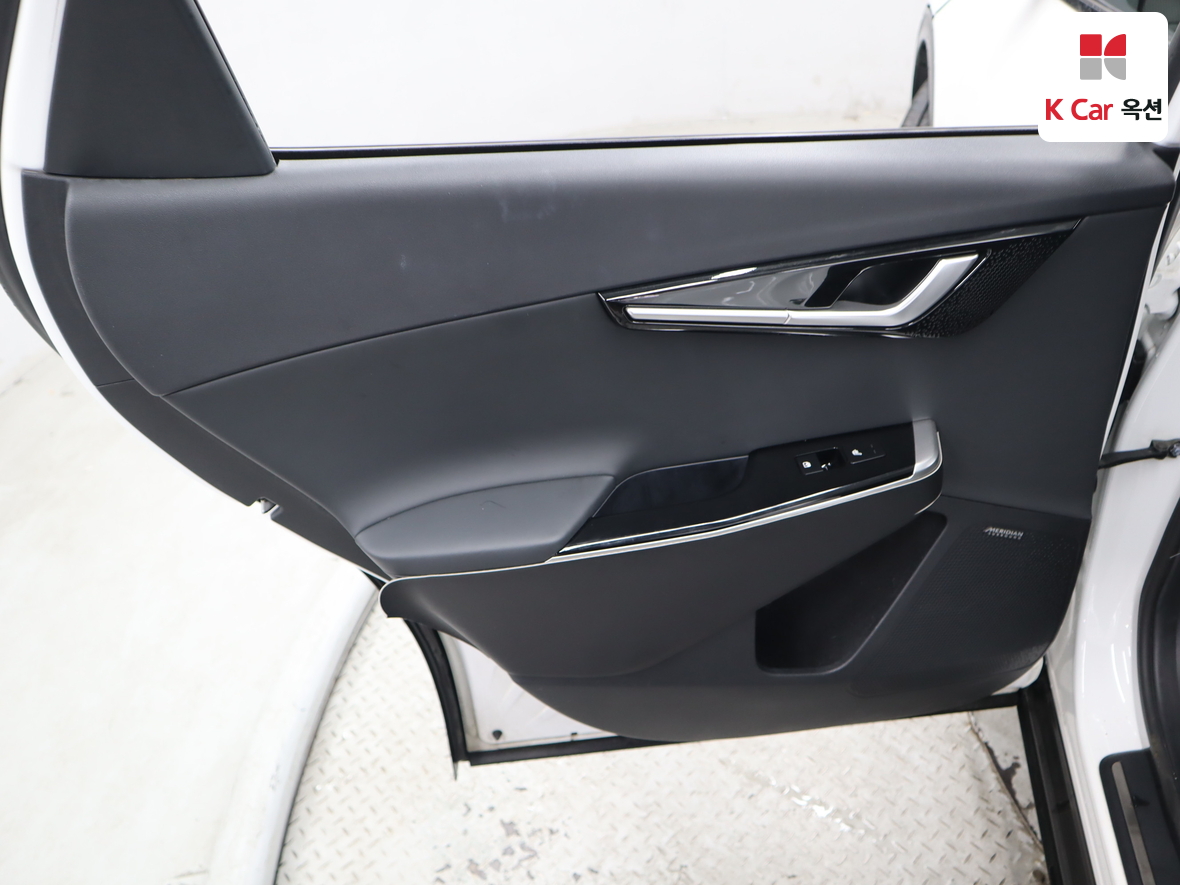 Kia EV6 2022 - Image 23