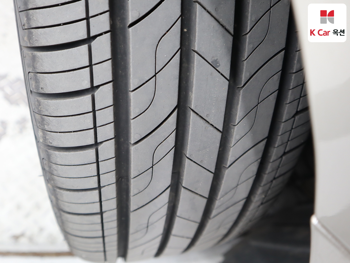 Kia K7 2011 - Image 31