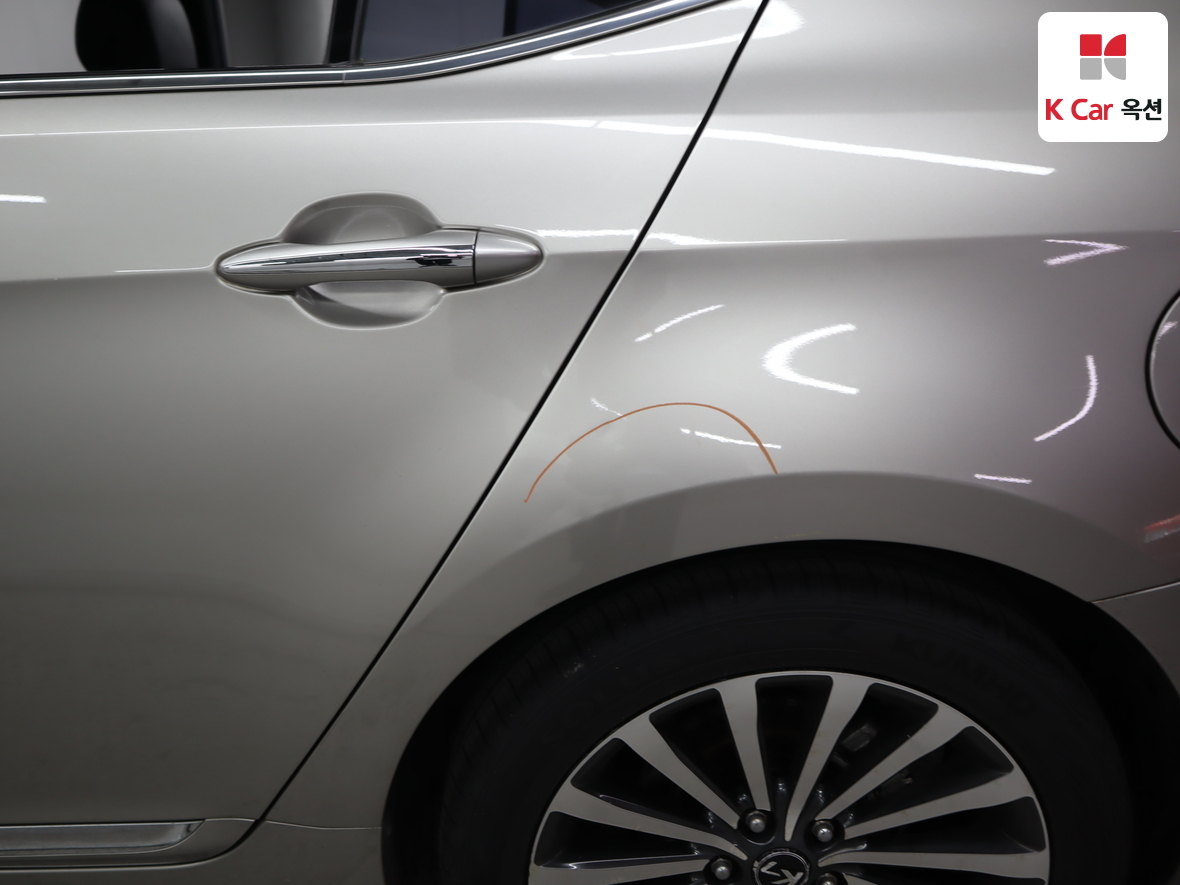 Kia K7 2011 - Image 38