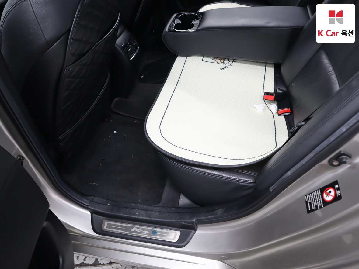 Kia K7 2011 - Image 23