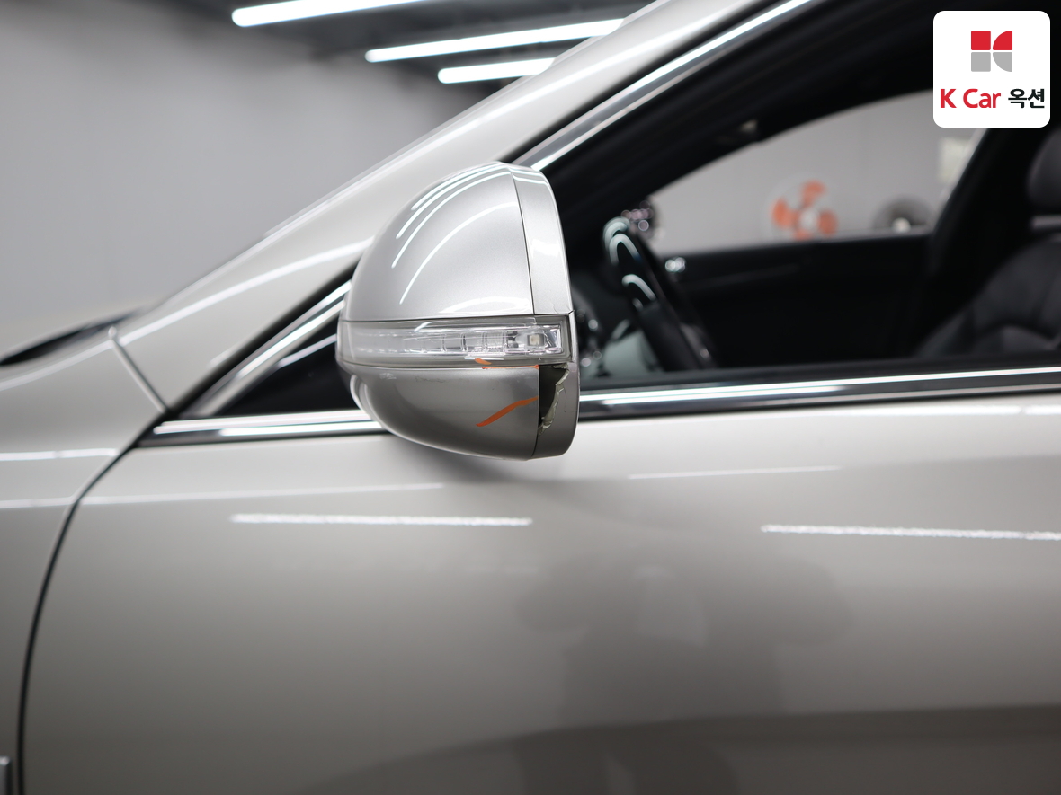 Kia K7 2011 - Image 36