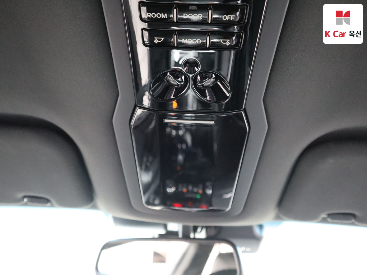 Kia K7 2011 - Image 12