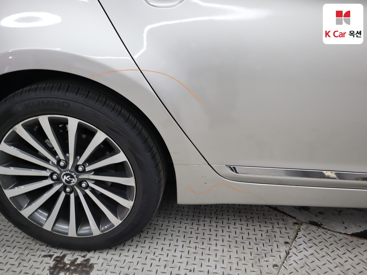 Kia K7 2011 - Image 39