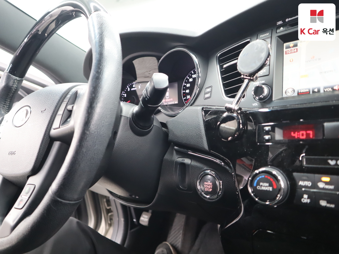 Kia K7 2011 - Image 11