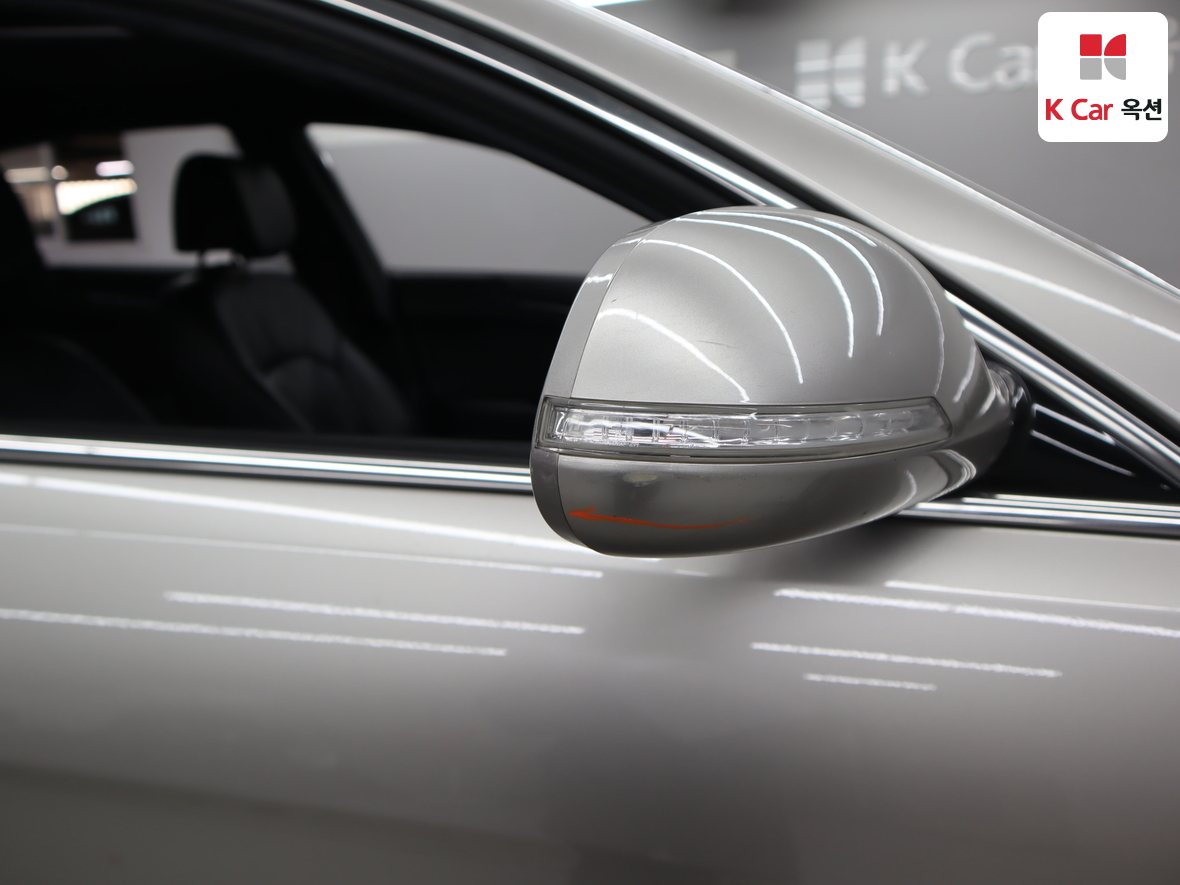 Kia K7 2011 - Image 40