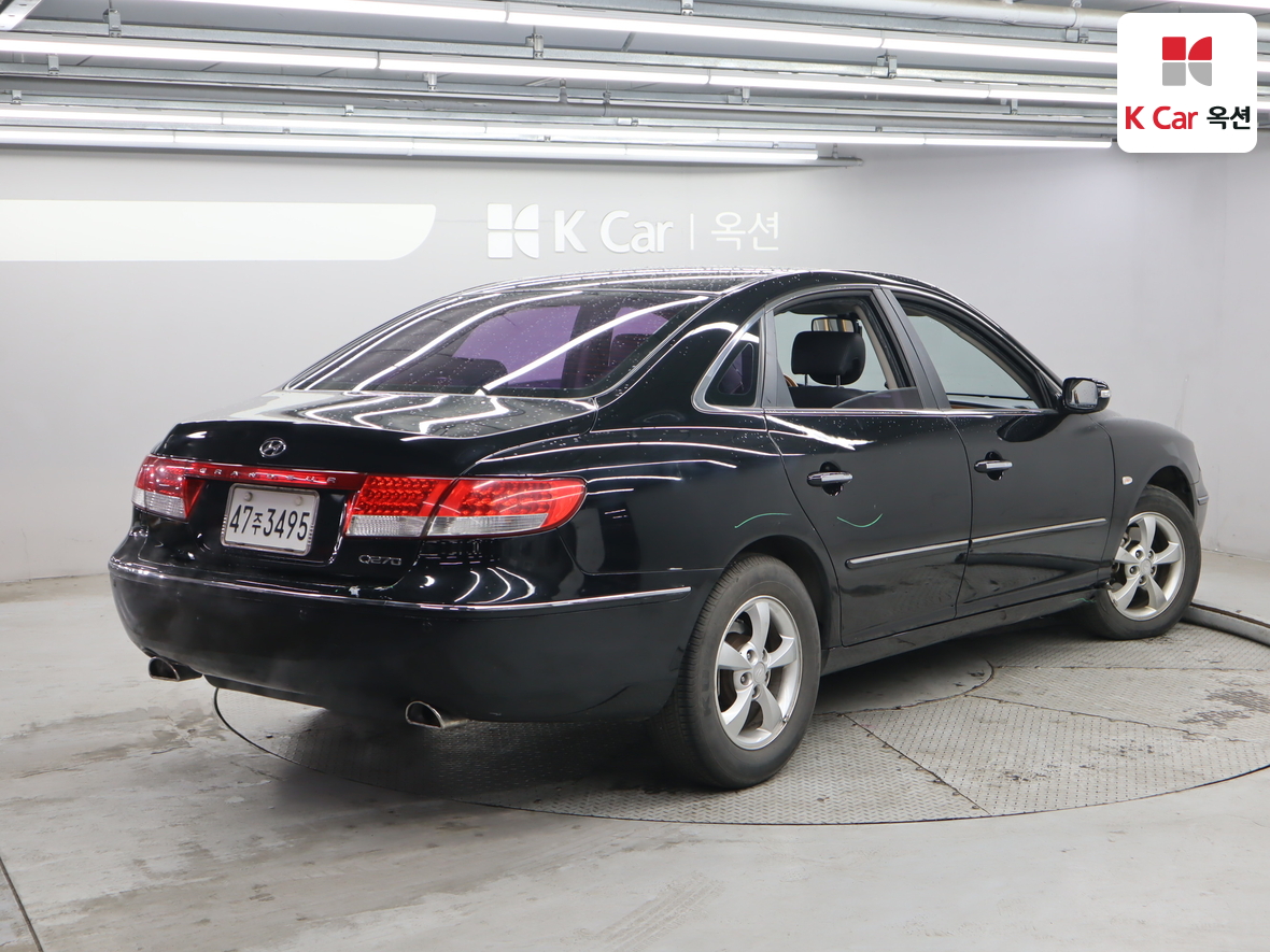 Hyundai AZERA 2008 - Image 2