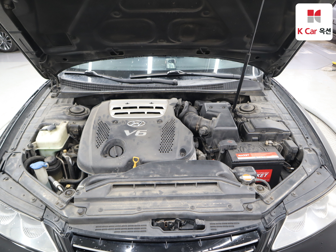 Hyundai AZERA 2008 - Image 32