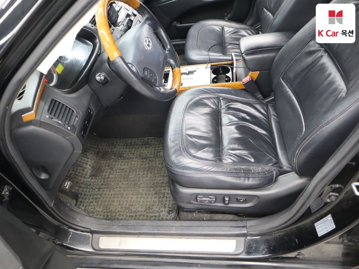 Hyundai AZERA 2008 - Image 17