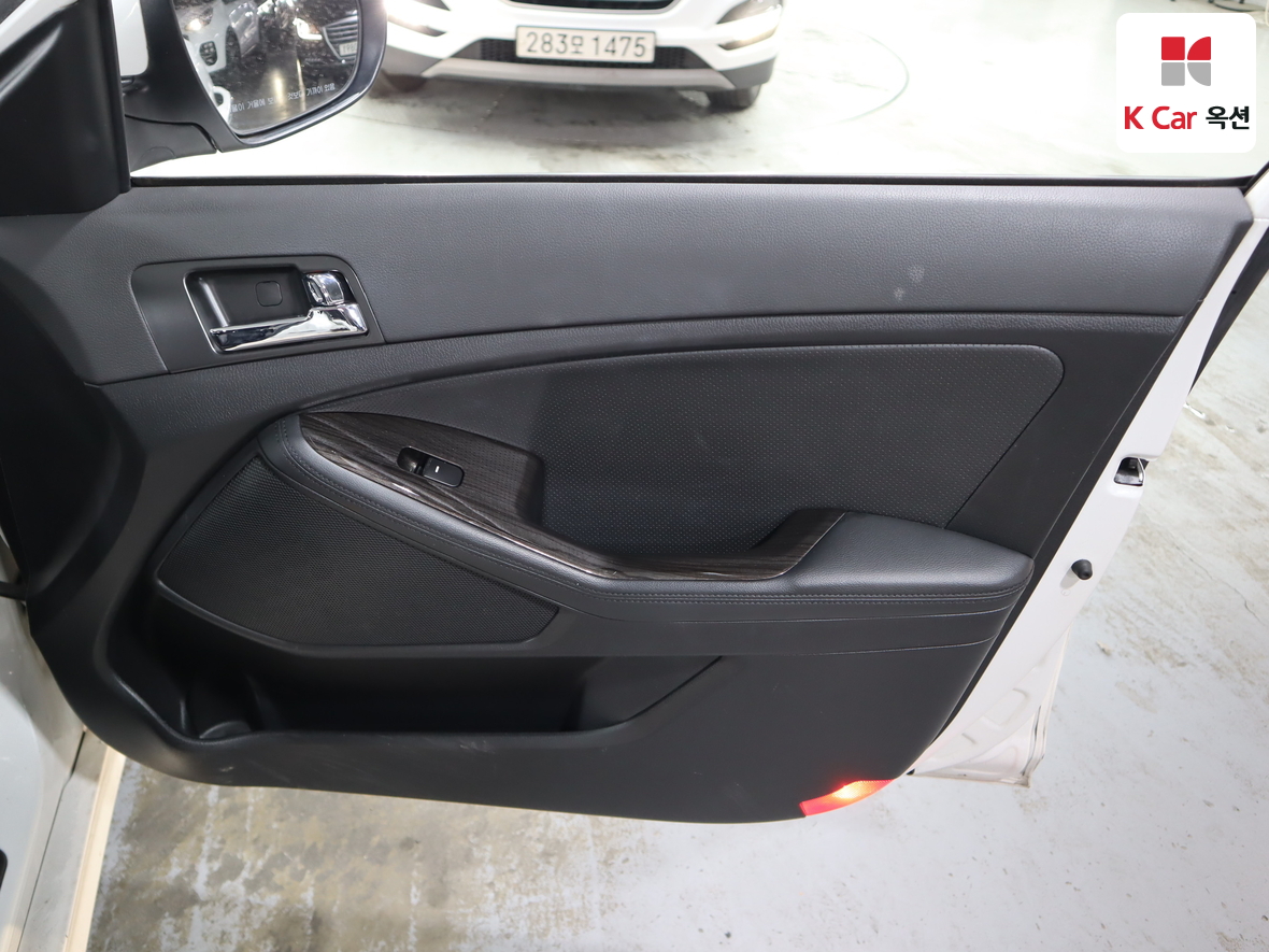 كيا K5 2013 - صورة 30