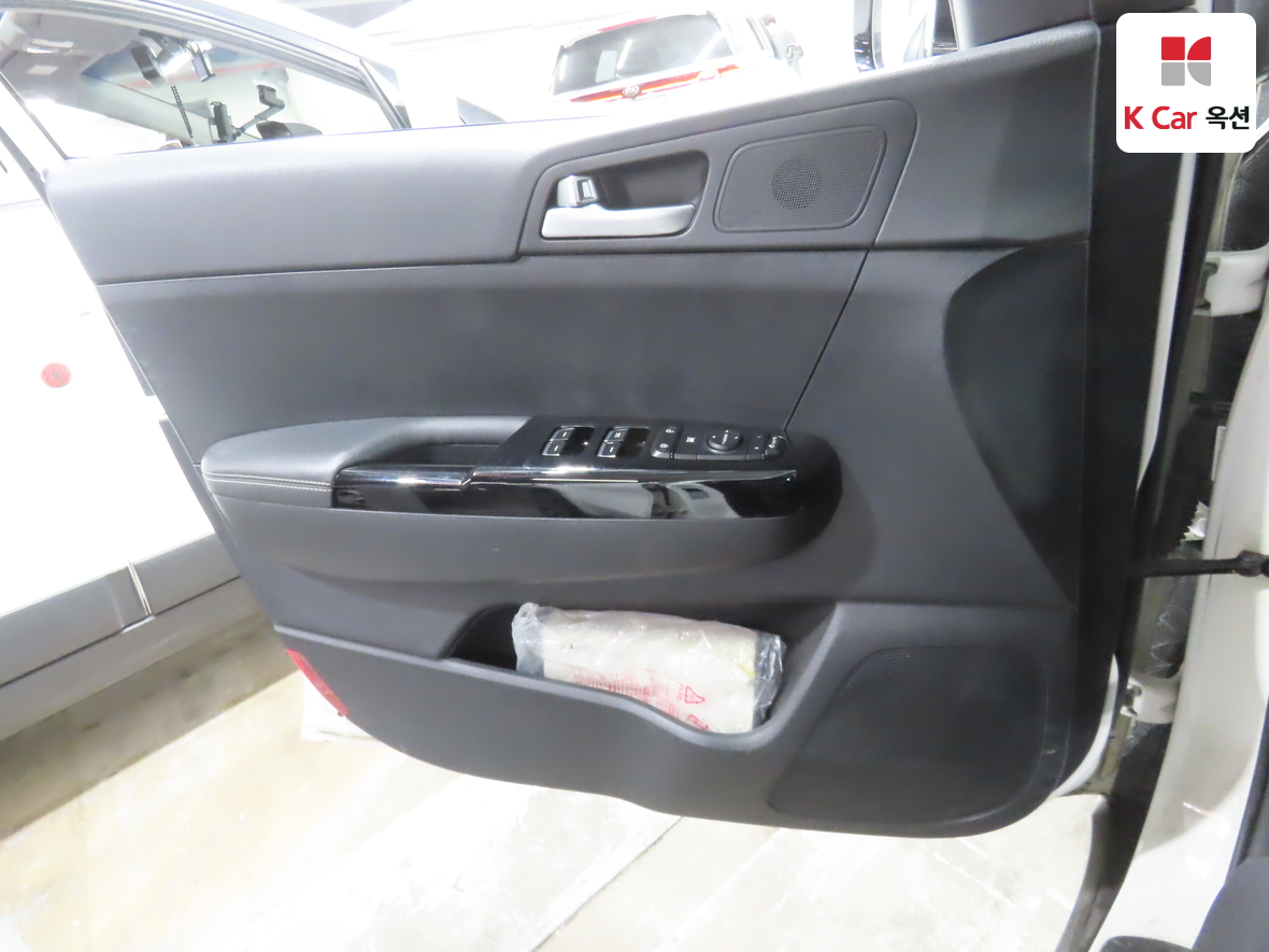 Kia Sportage 2016 - Image 8