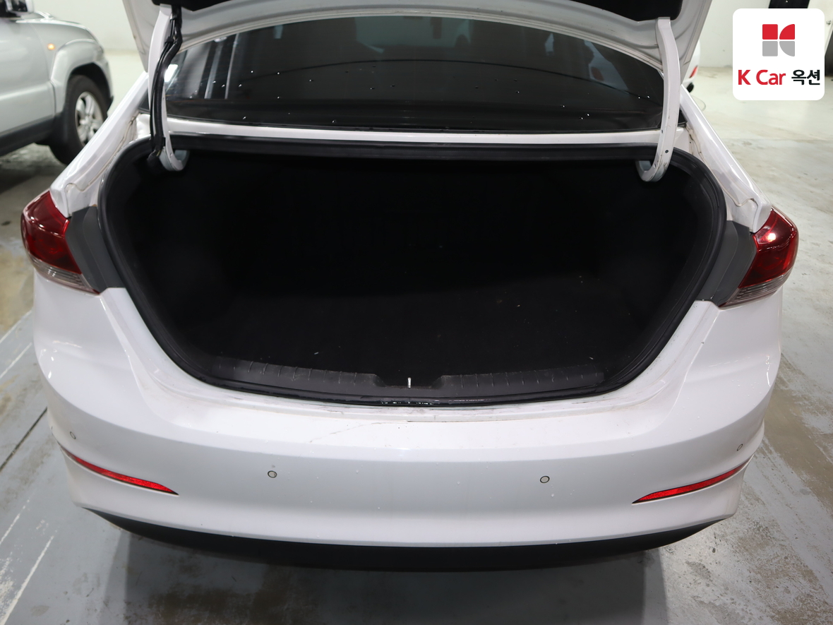 현대자동차 아반떼 2018 - 이미지 24