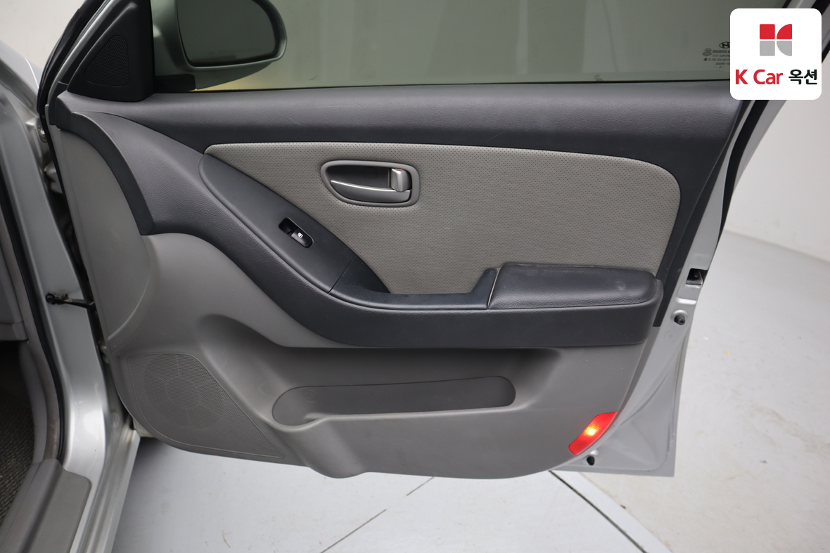 Hyundai Elantra 2007 - Image 27