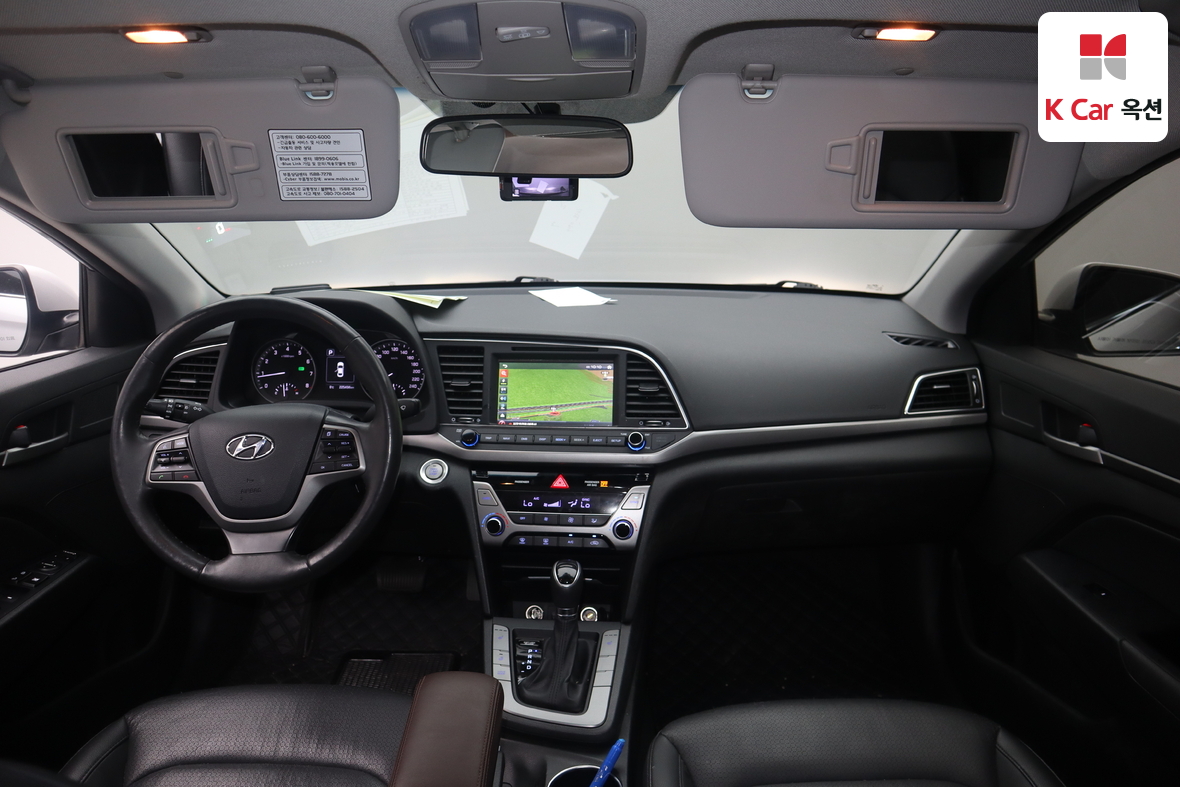 Hyundai Elantra 2016 - Image 3