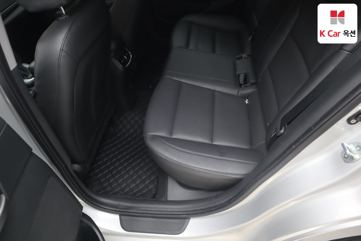 Hyundai Elantra 2016 - Image 21