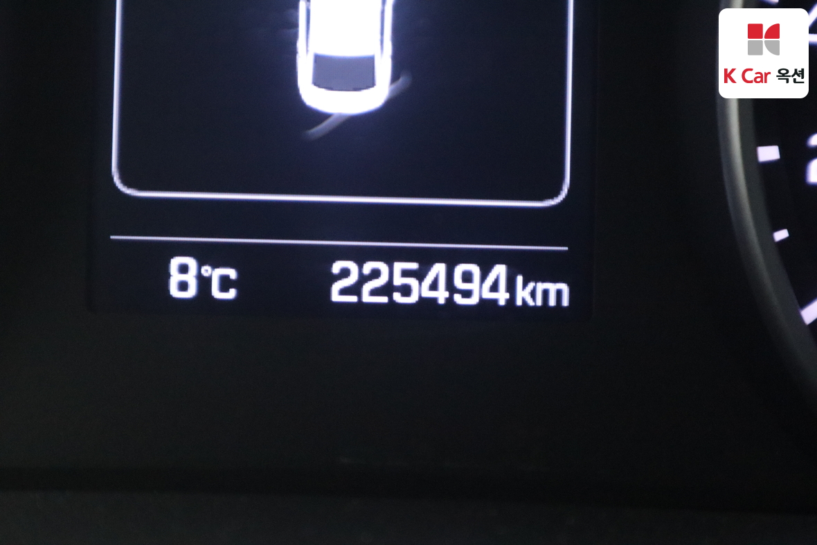 Hyundai Elantra 2016 - Image 4