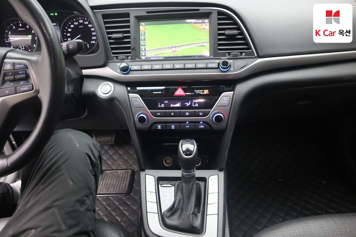 Hyundai Elantra 2016 - Image 6