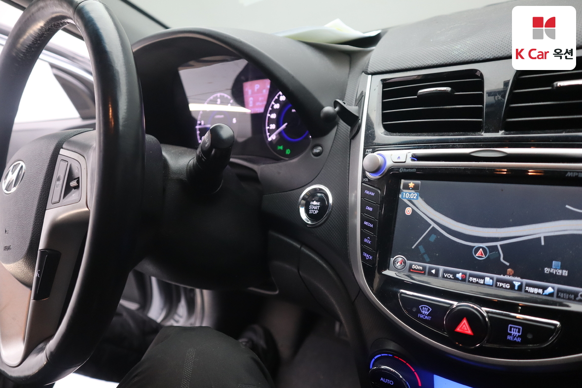 Hyundai Accent 2014 - Image 11