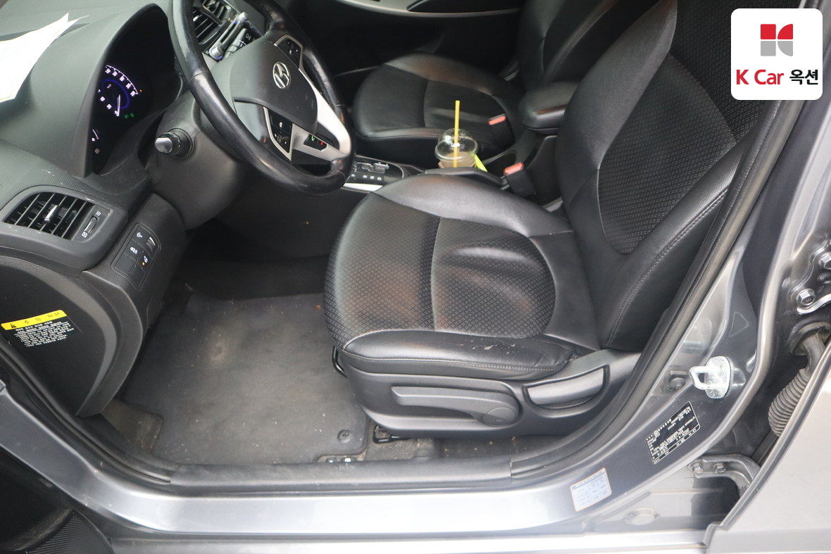 Hyundai Accent 2014 - Image 18