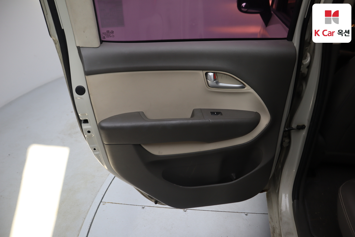 Kia Ray 2013 - Image 21