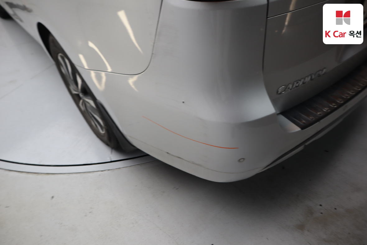 كيا نيو كارنيفال 2015 - صورة 46