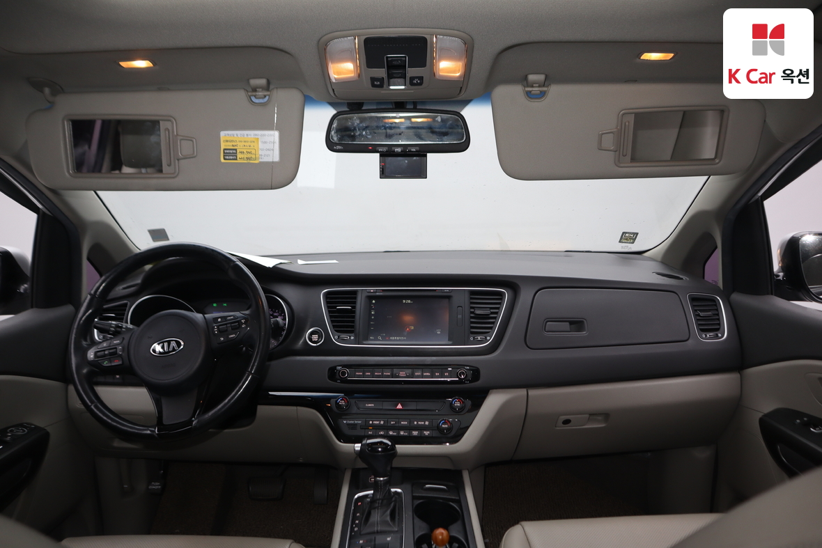 كيا نيو كارنيفال 2015 - صورة 3