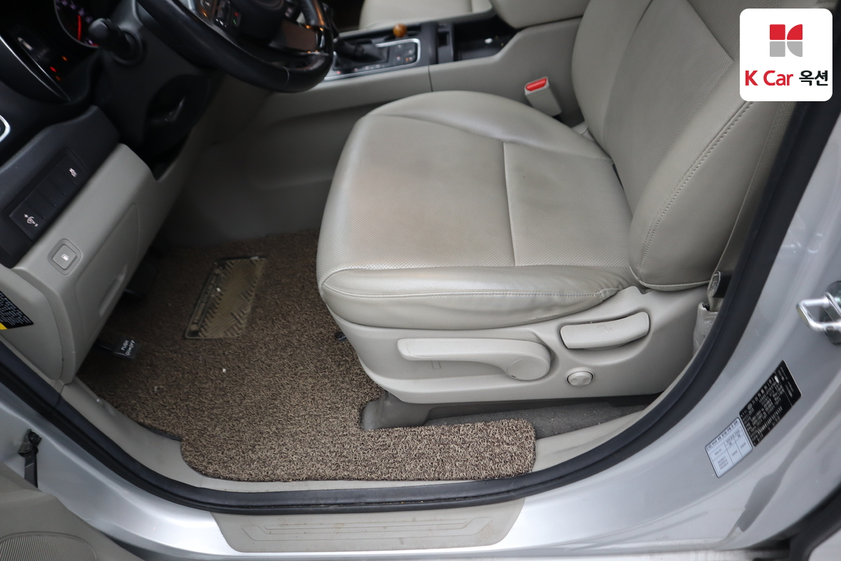 كيا نيو كارنيفال 2015 - صورة 20