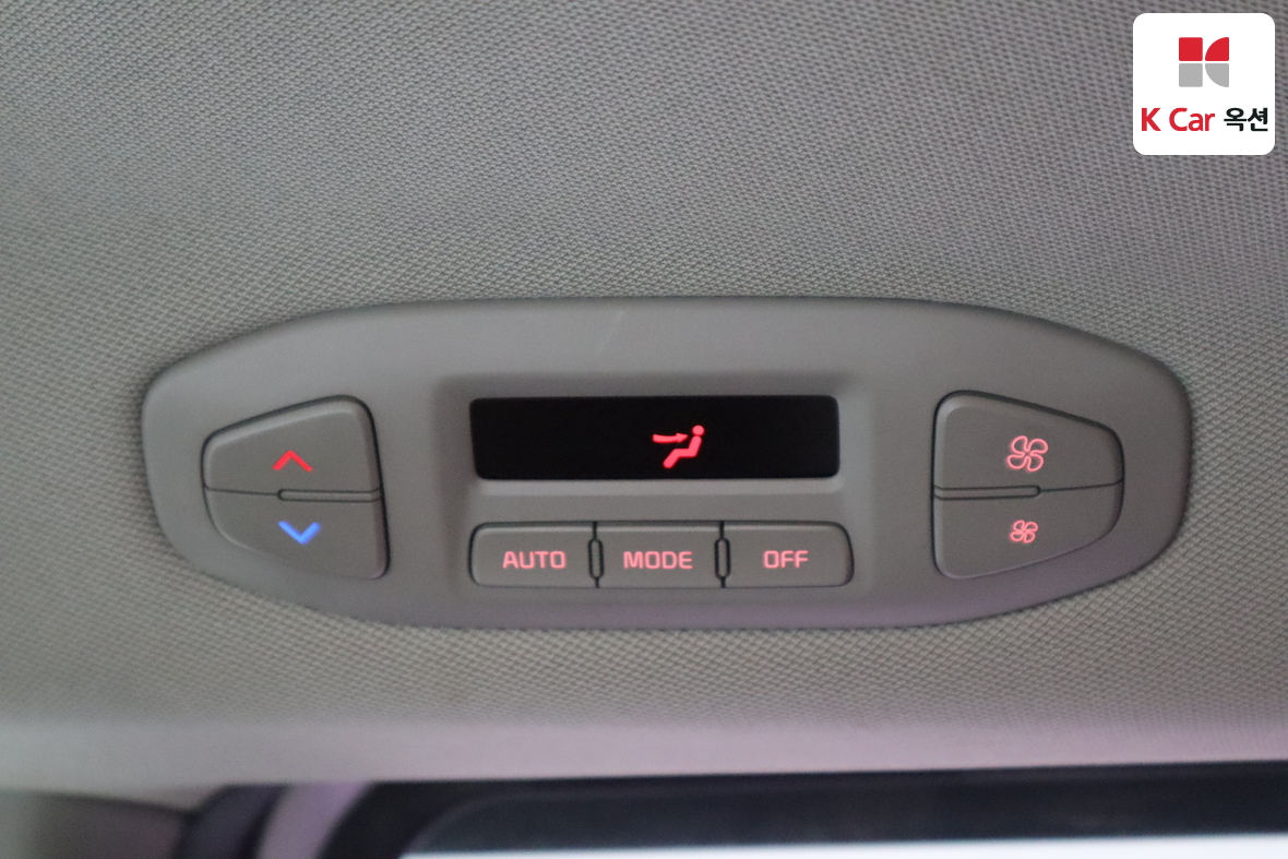 كيا نيو كارنيفال 2015 - صورة 26