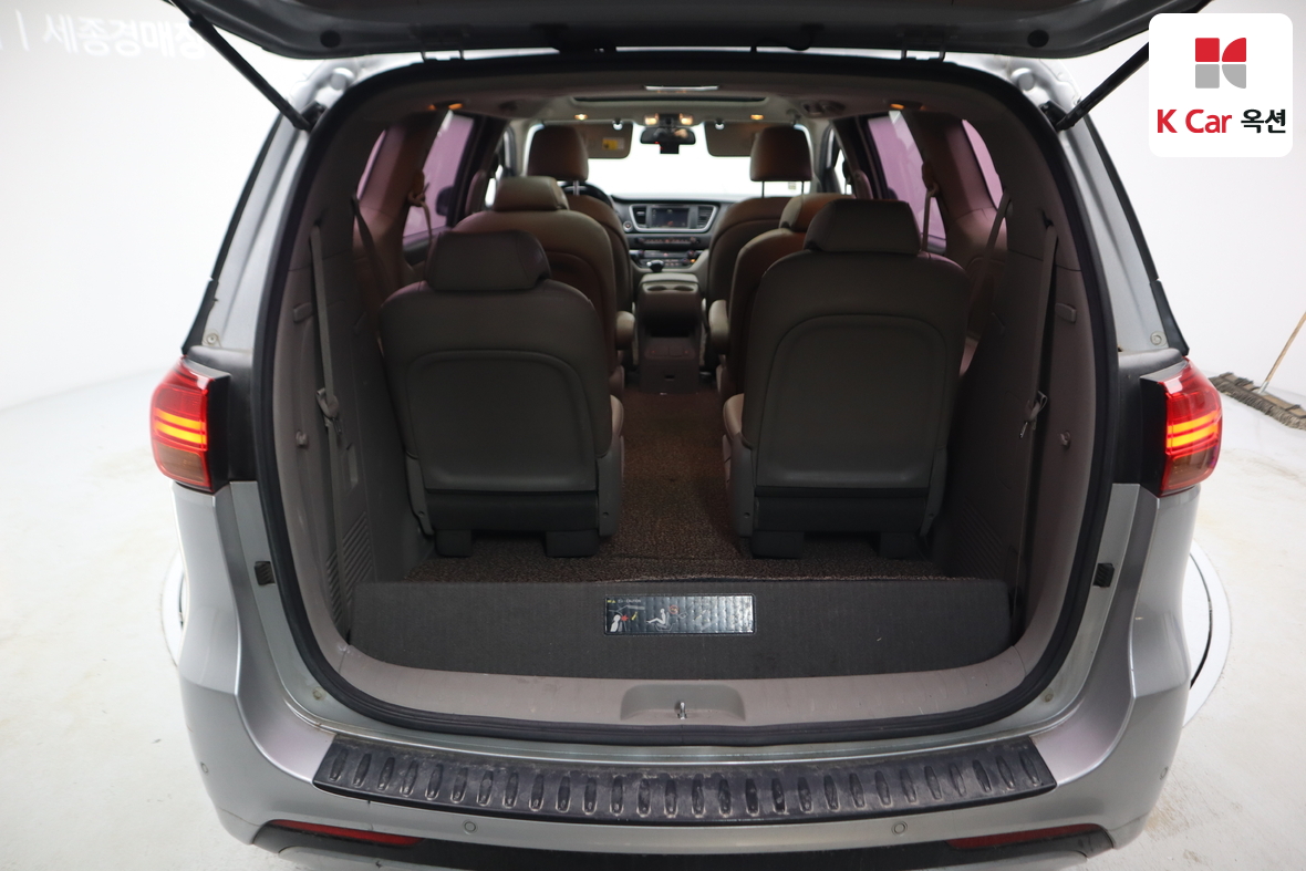 كيا نيو كارنيفال 2015 - صورة 28