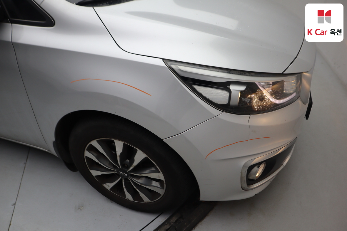 كيا نيو كارنيفال 2015 - صورة 41