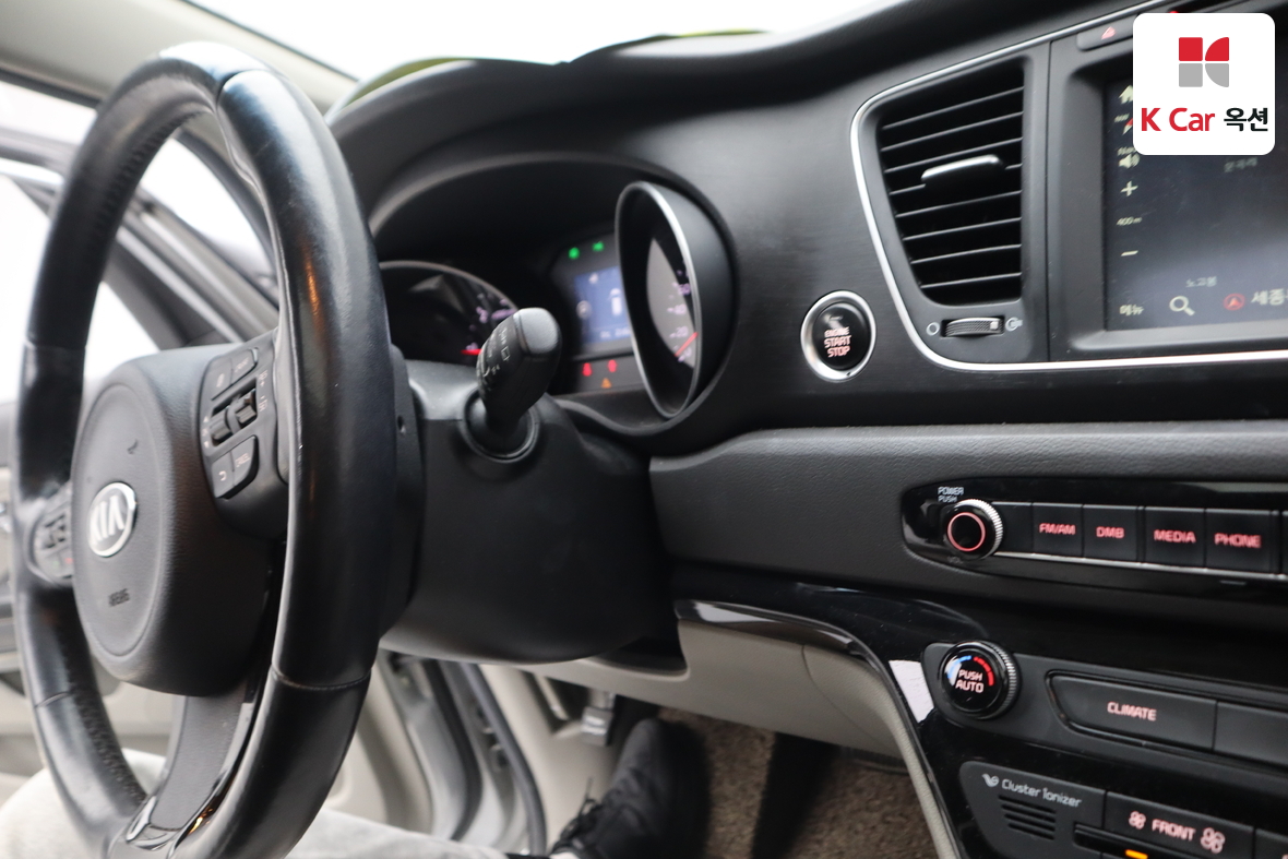 كيا نيو كارنيفال 2015 - صورة 11