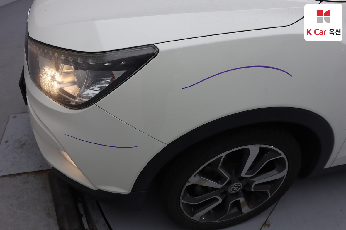 KG Mobility Tivoli 2016 - Image 35