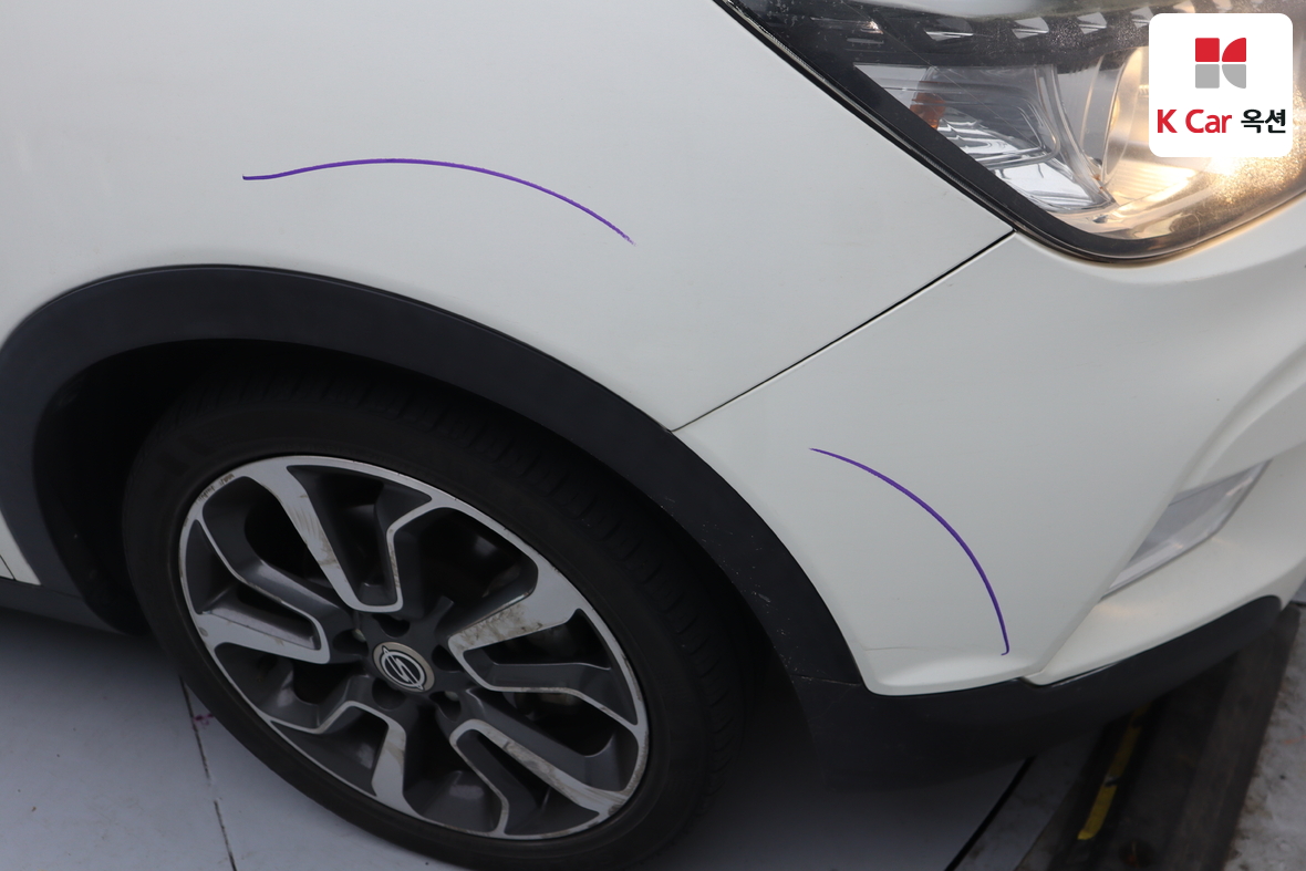 KG Mobility Tivoli 2016 - Image 41