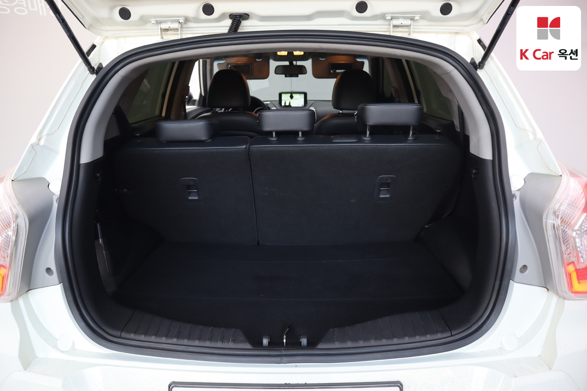 KG Mobility Tivoli 2016 - Image 24