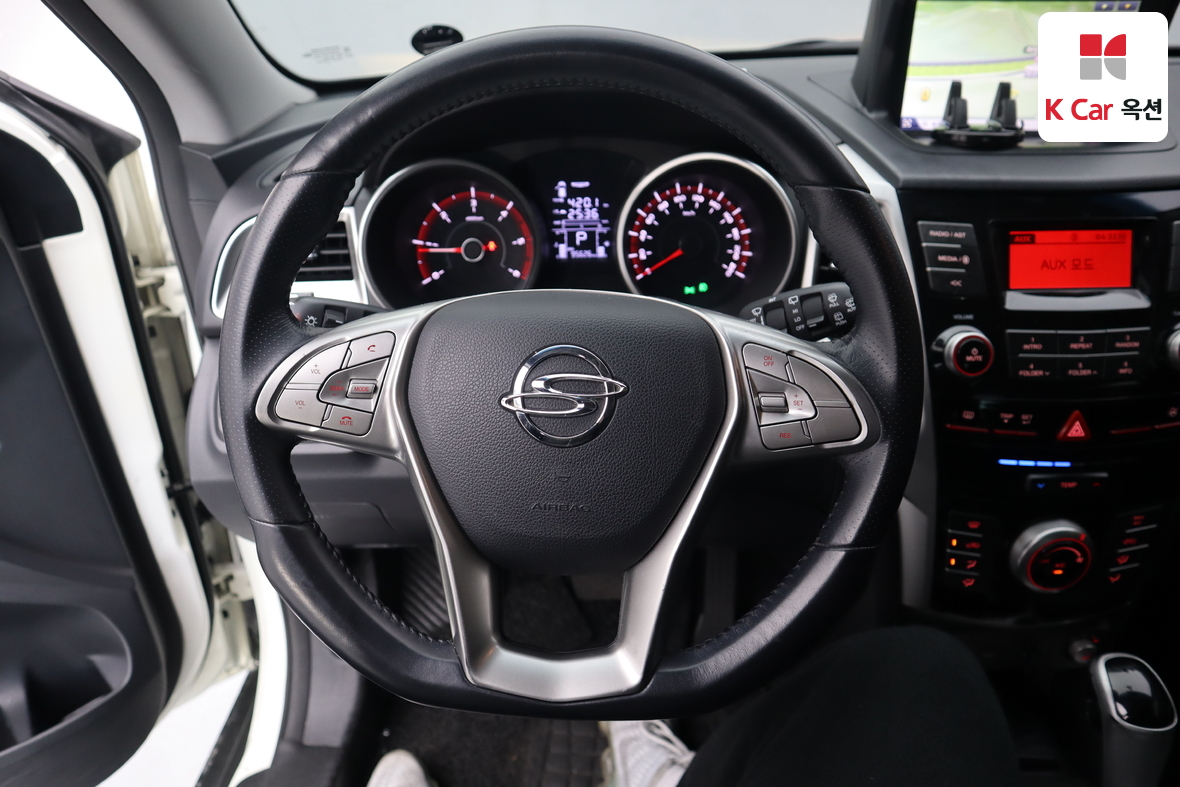 KG Mobility Tivoli 2016 - Image 10