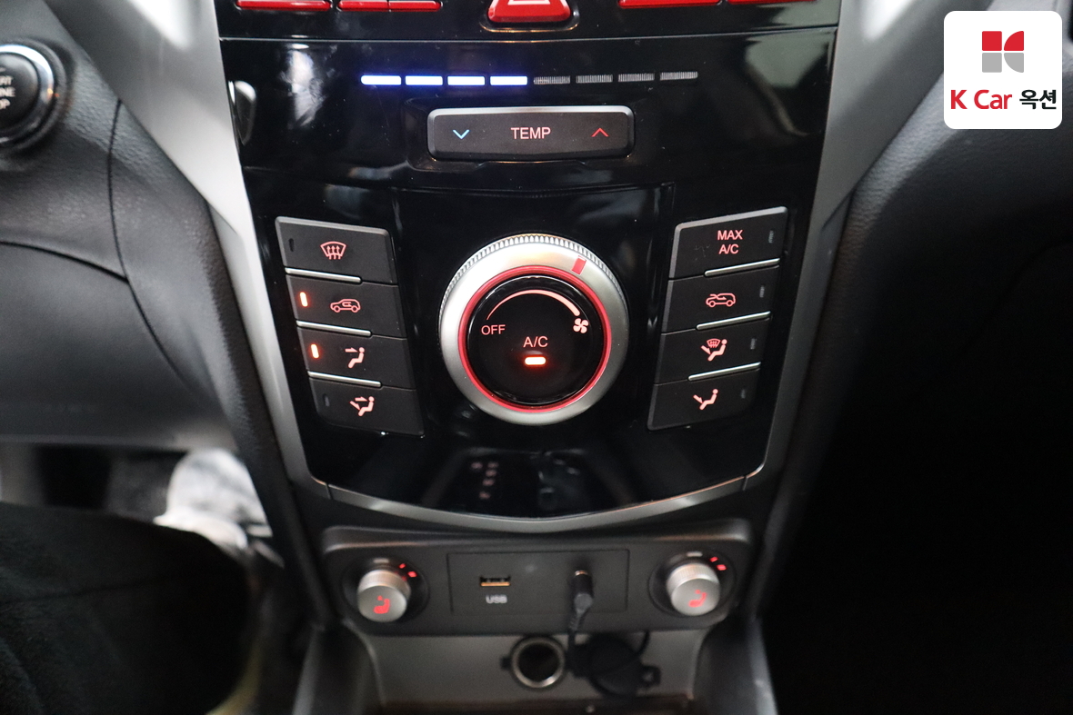 KG Mobility Tivoli 2016 - Image 15