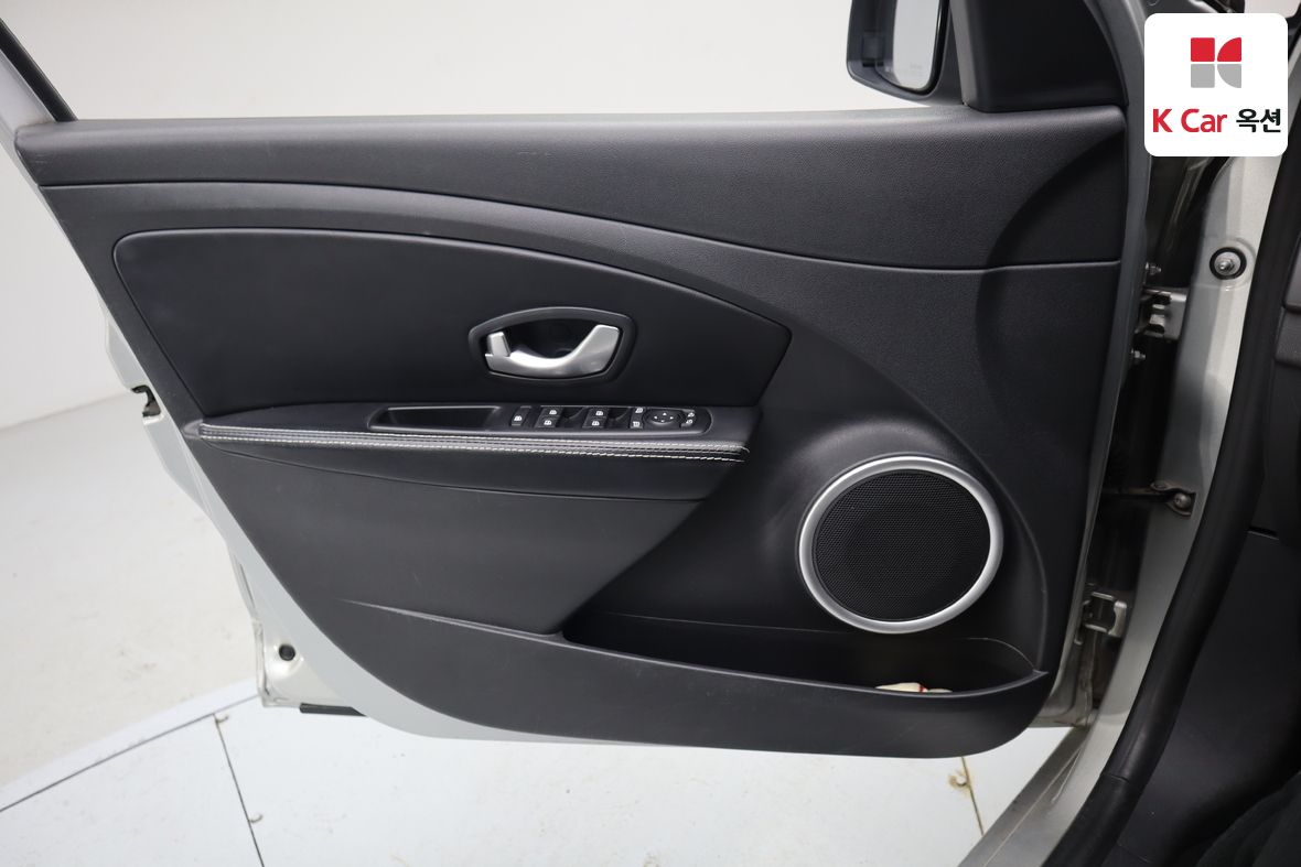 Renault Samsung SM3 2015 - Image 8