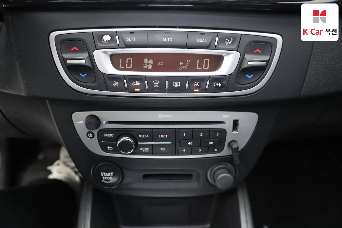 Renault Samsung SM3 2015 - Image 15