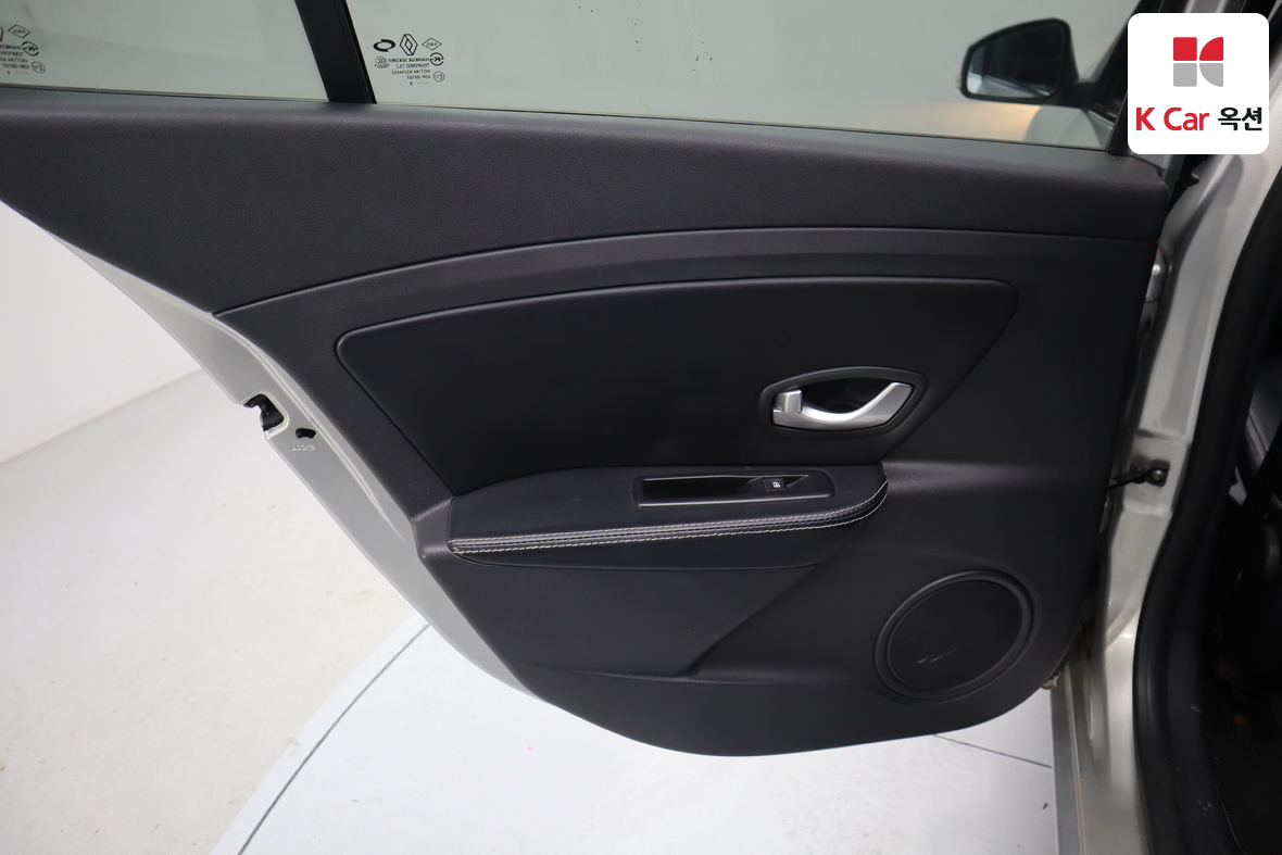 Renault Samsung SM3 2015 - Image 24