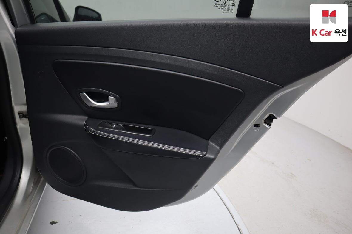 Renault Samsung SM3 2015 - Image 28