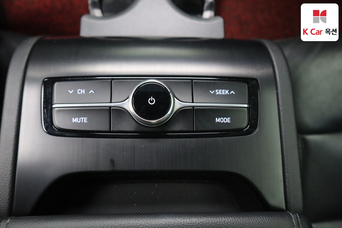 هيونداي أزيرا 2018 - صورة 27