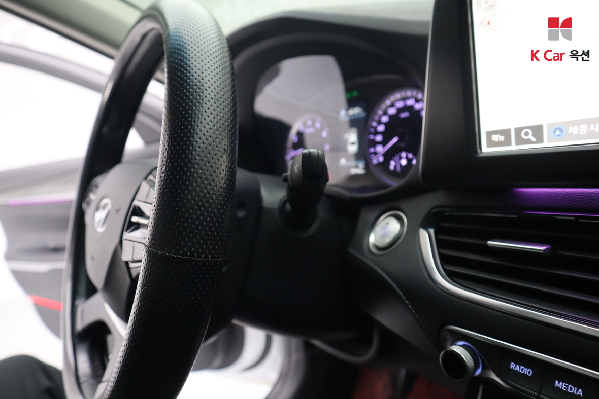 هيونداي أزيرا 2018 - صورة 11