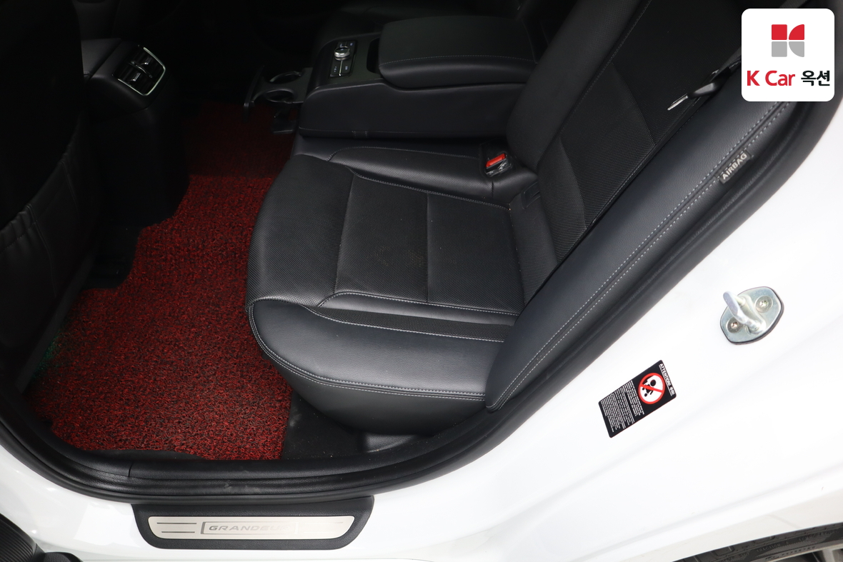 هيونداي أزيرا 2018 - صورة 26