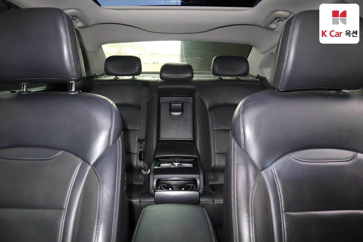 هيونداي أزيرا 2018 - صورة 20